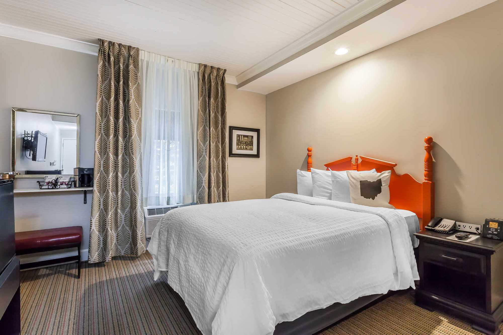 The Aurora Inn Hotel And Event Center Zimmer foto