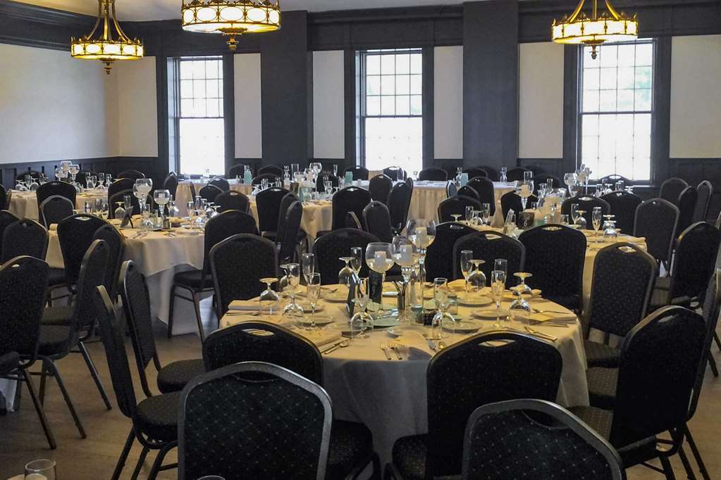 The Aurora Inn Hotel And Event Center Einrichtungen foto